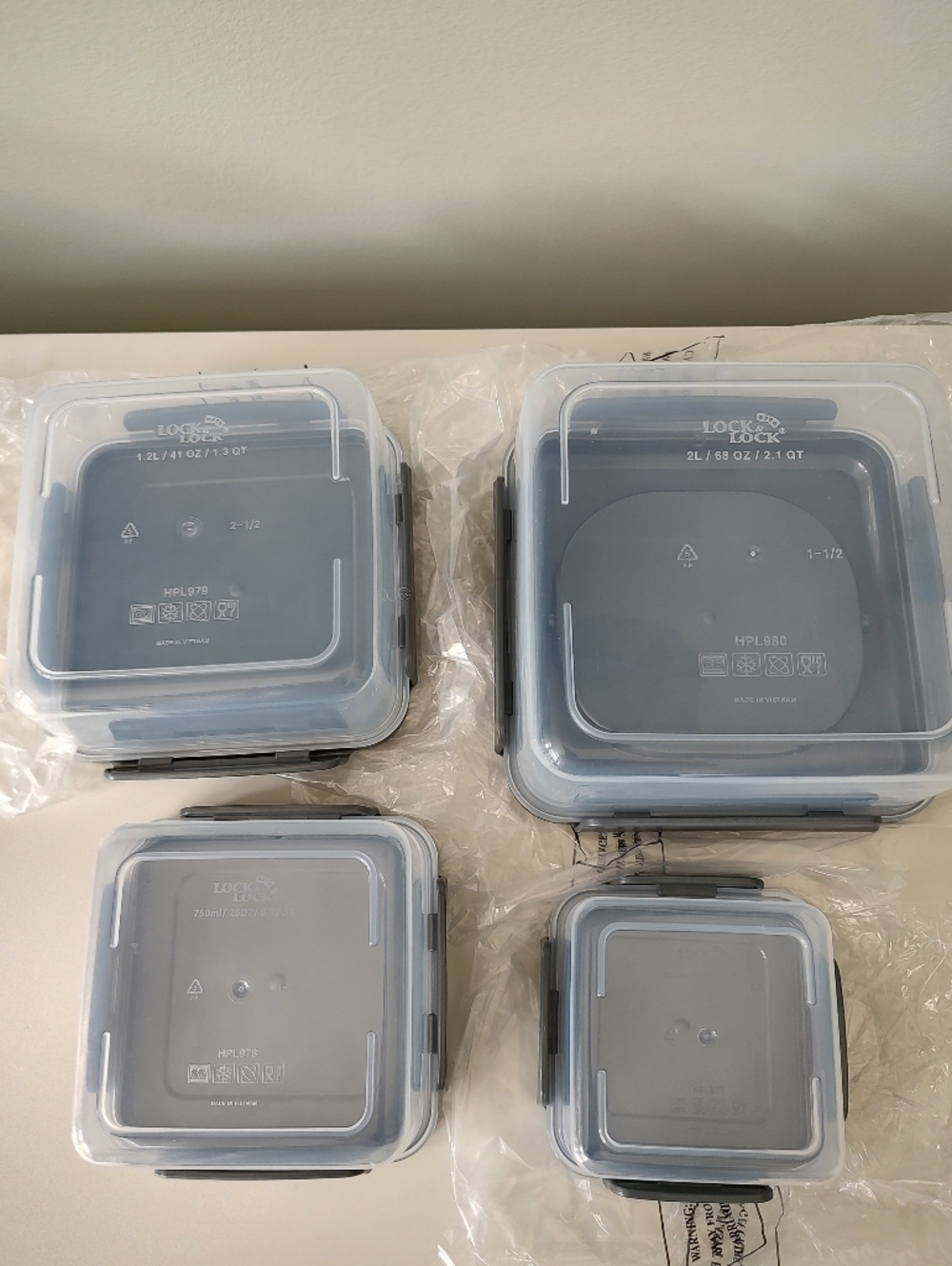 LocknLock Food Storage Nesting Set Gray Four Pieces Square NEW - Picture 3 of 12